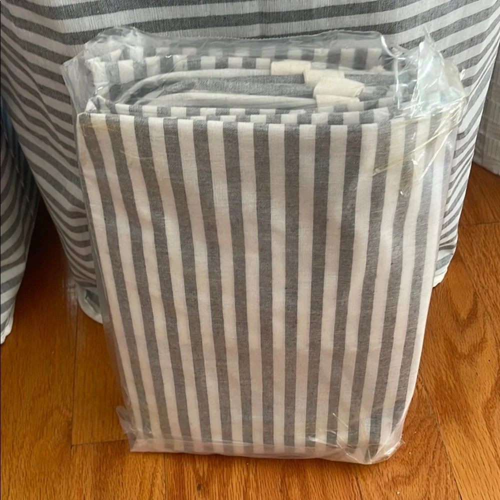 Gray and White Striped Laundry Basket. (Pack of 2)🧺